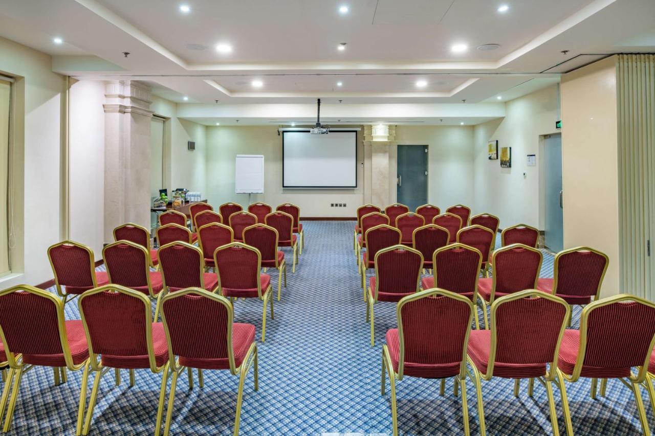 Radisson Blu Hotel, Dhahran Al Khobar Ngoại thất bức ảnh