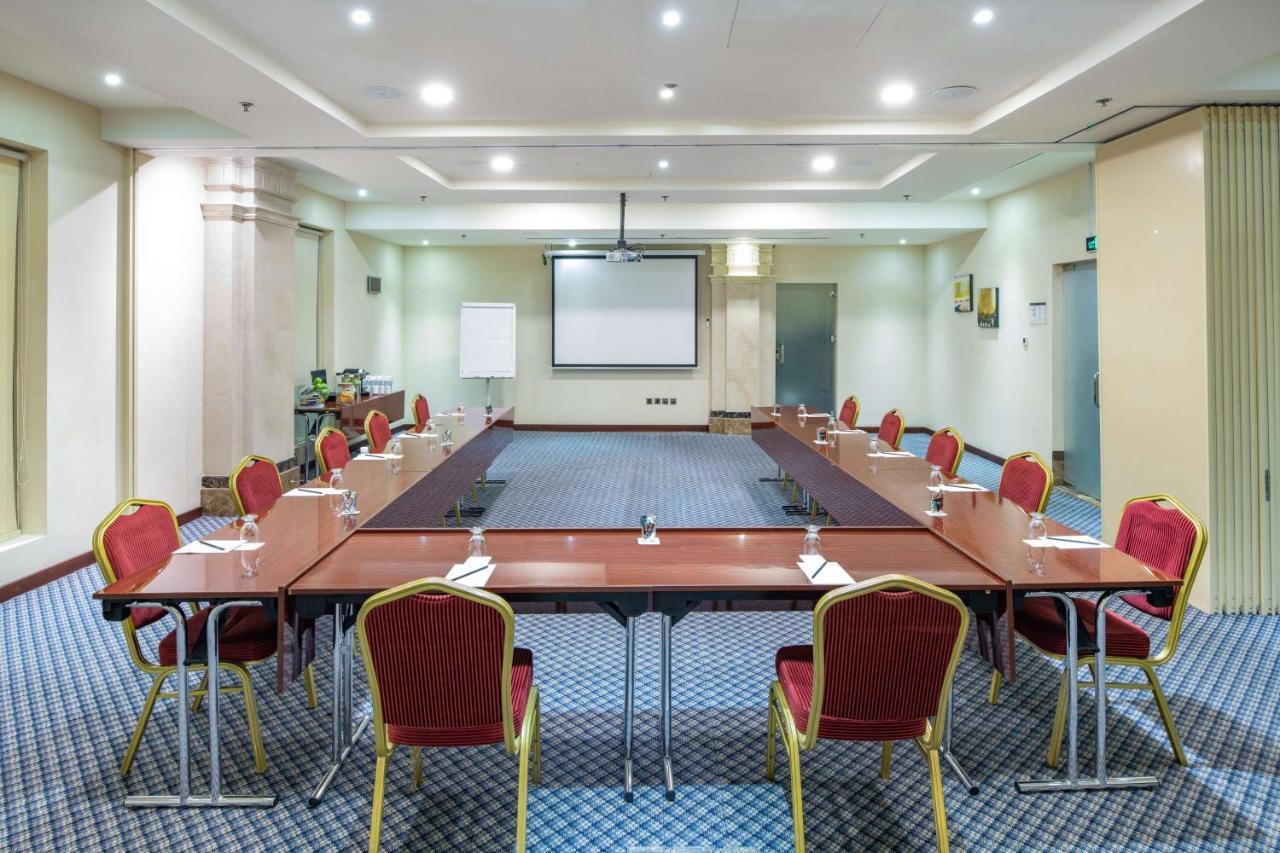 Radisson Blu Hotel, Dhahran Al Khobar Ngoại thất bức ảnh