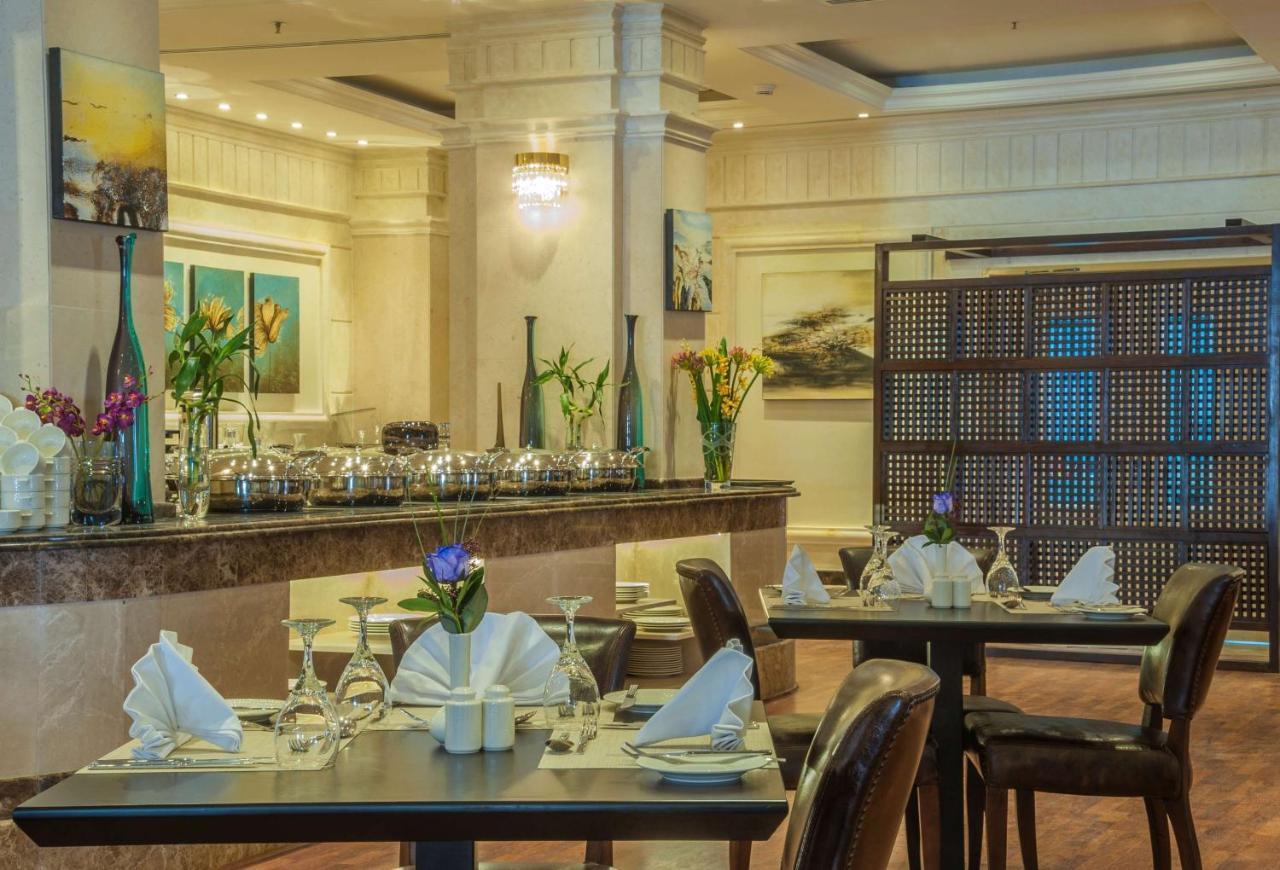 Radisson Blu Hotel, Dhahran Al Khobar Ngoại thất bức ảnh