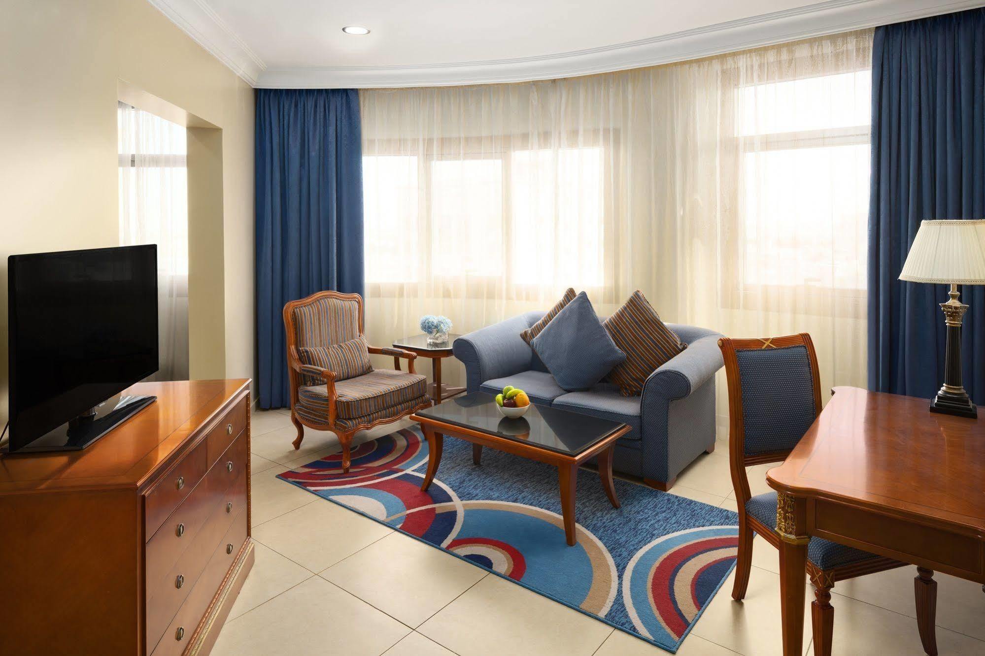 Radisson Blu Hotel, Dhahran Al Khobar Ngoại thất bức ảnh