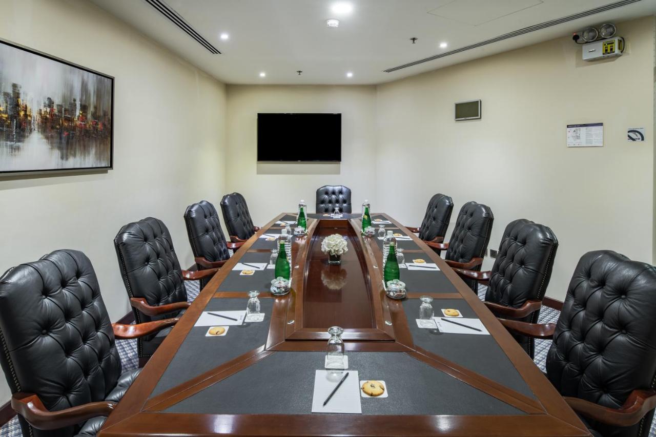 Radisson Blu Hotel, Dhahran Al Khobar Ngoại thất bức ảnh